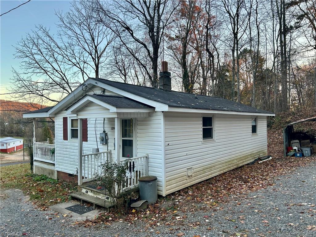 109 Dorothy Lane