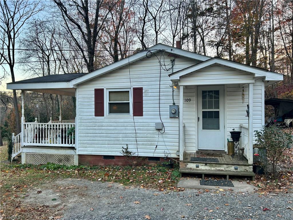 109 Dorothy Lane