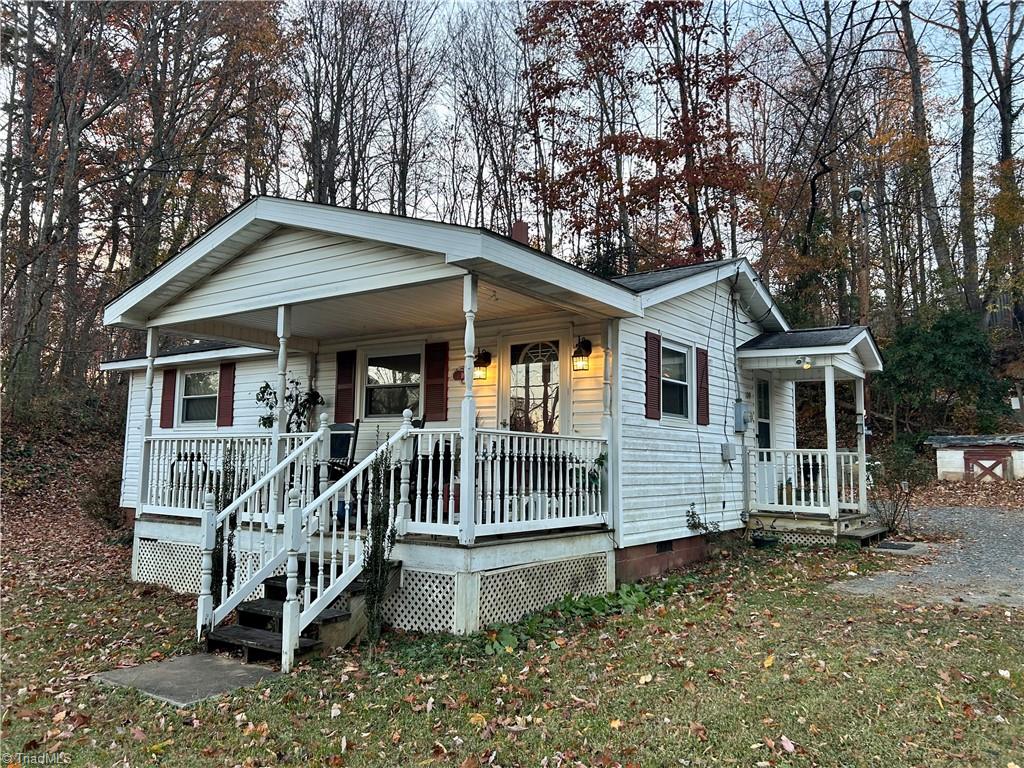 109 Dorothy Lane