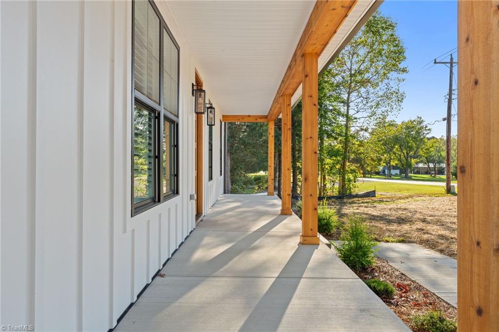1492 Williams Road