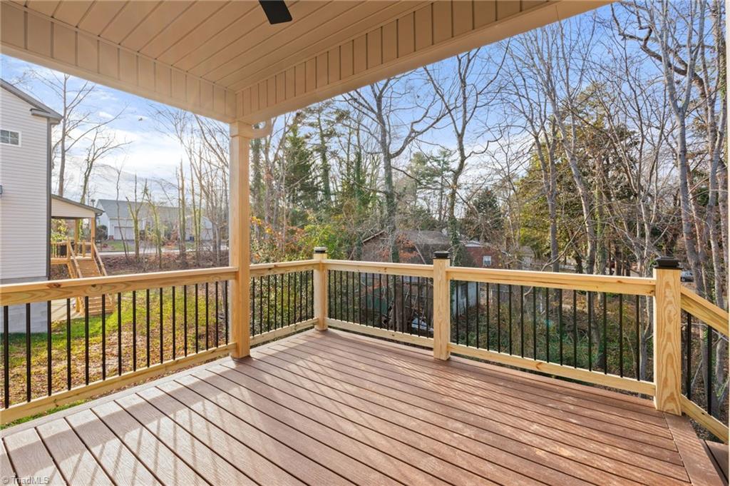 194 N Peace Haven Road, Winston-Salem