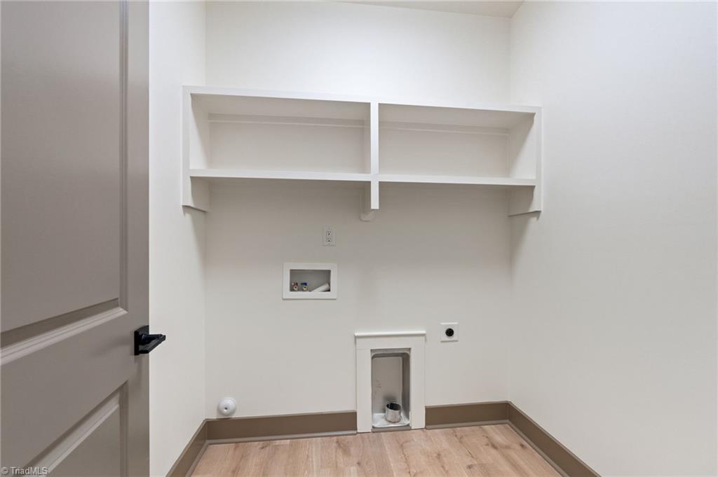 194 N Peace Haven Road, Winston-Salem