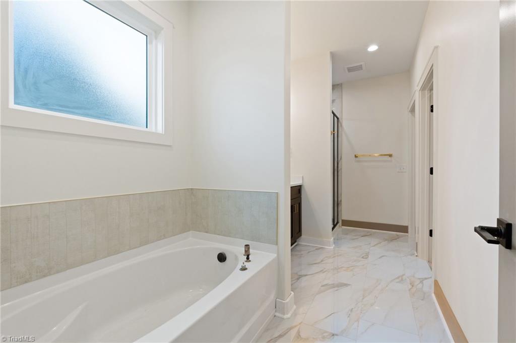 194 N Peace Haven Road, Winston-Salem