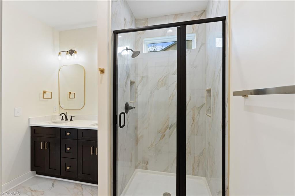 194 N Peace Haven Road, Winston-Salem