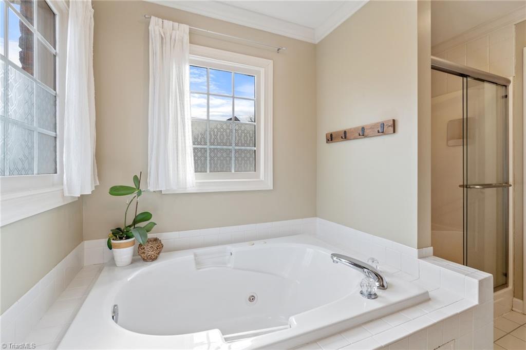 4855 Century Oaks Lane, Winston-Salem