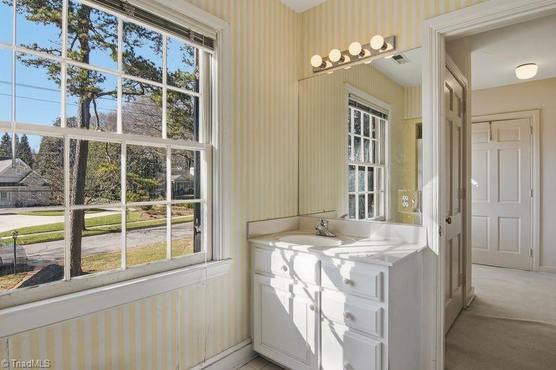 2325 Warwick Road, Winston-Salem