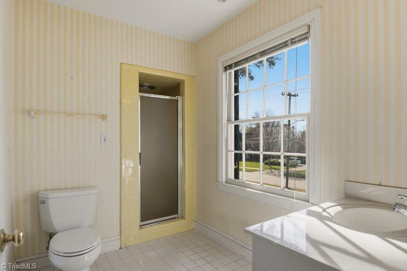 2325 Warwick Road, Winston-Salem