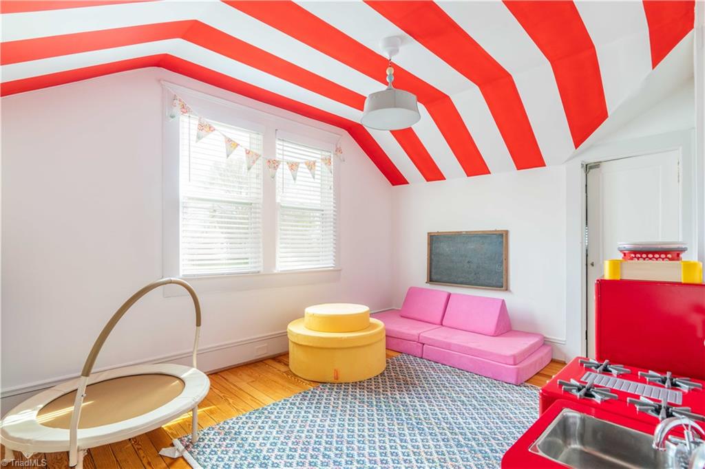 1933 Gaston Street, Winston-Salem