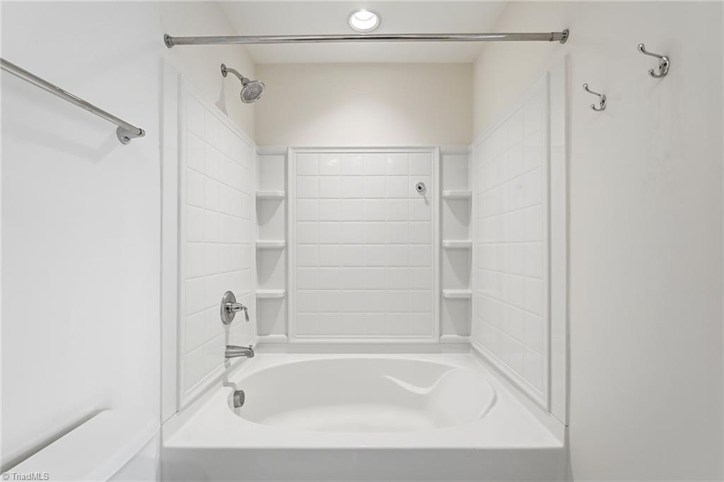 882 Silver Leaf Drive, Winston-Salem