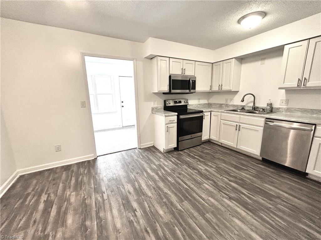 1019 Cedar Place Court, Winston-Salem