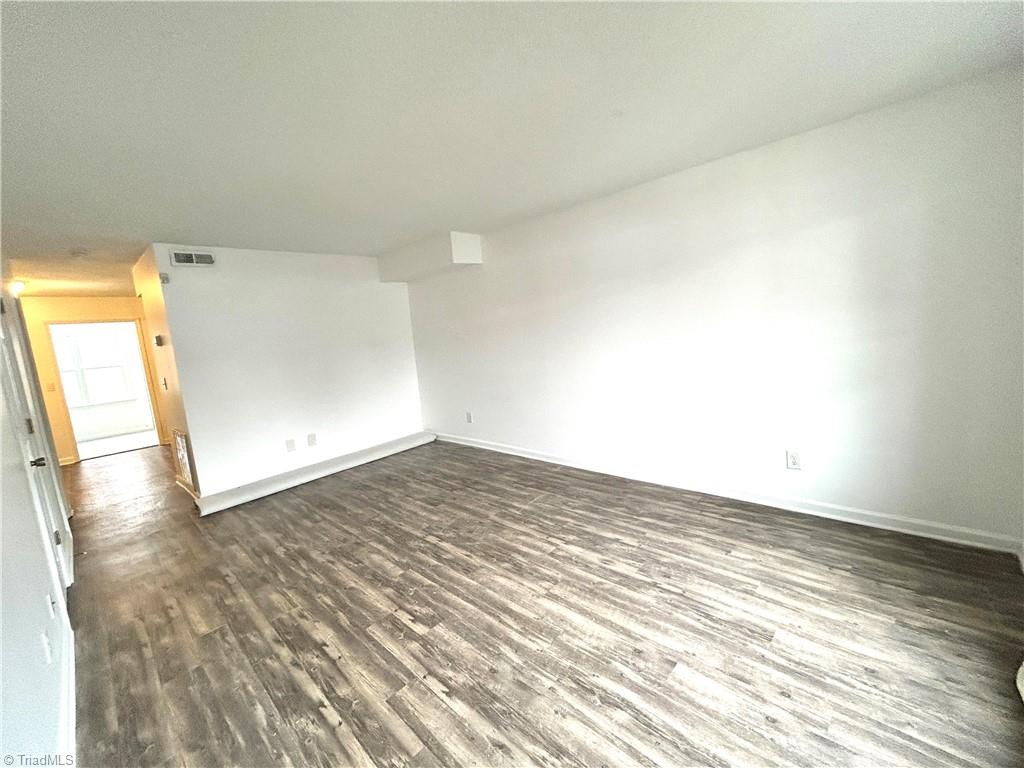 1019 Cedar Place Court, Winston-Salem
