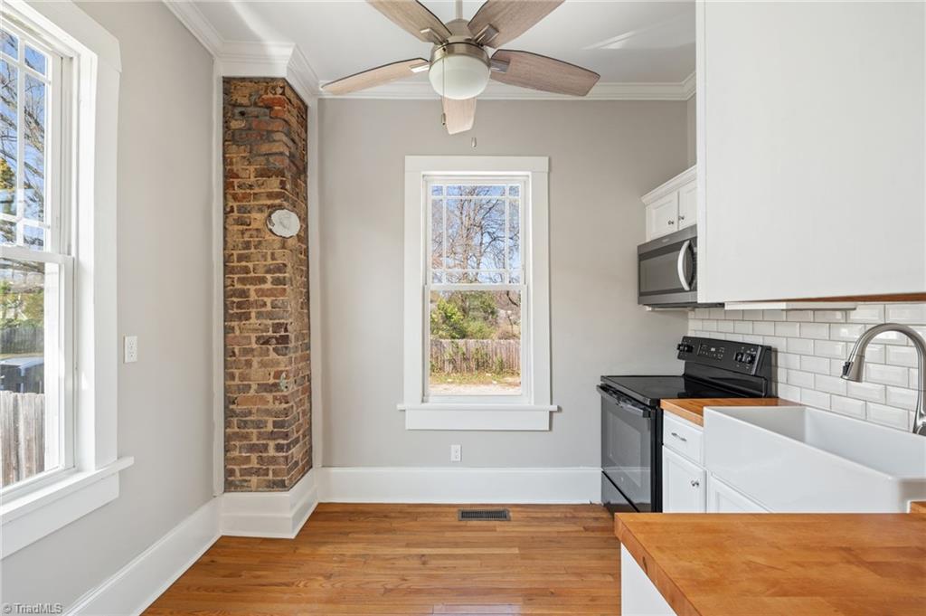 2002 Spring Garden Street