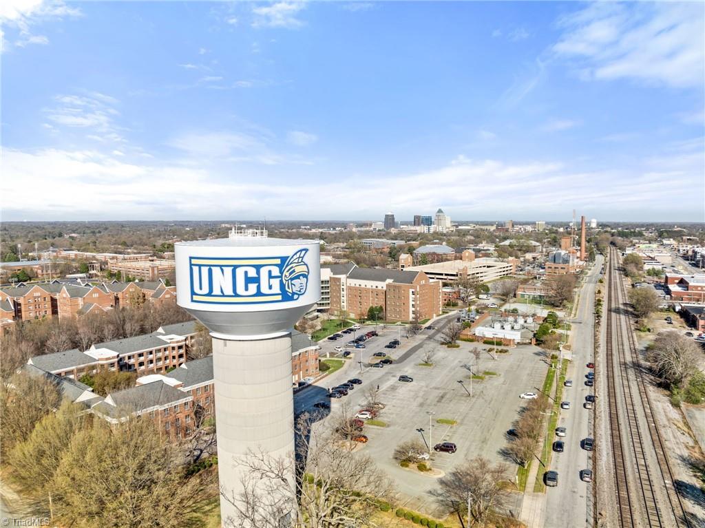 2002 Spring Garden Street