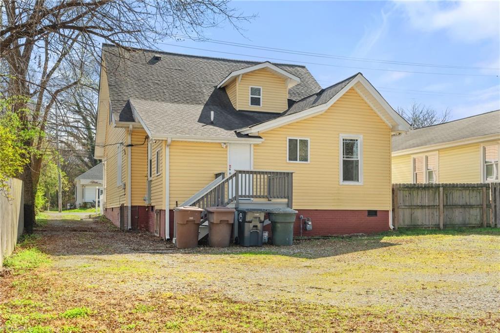 2002 Spring Garden Street