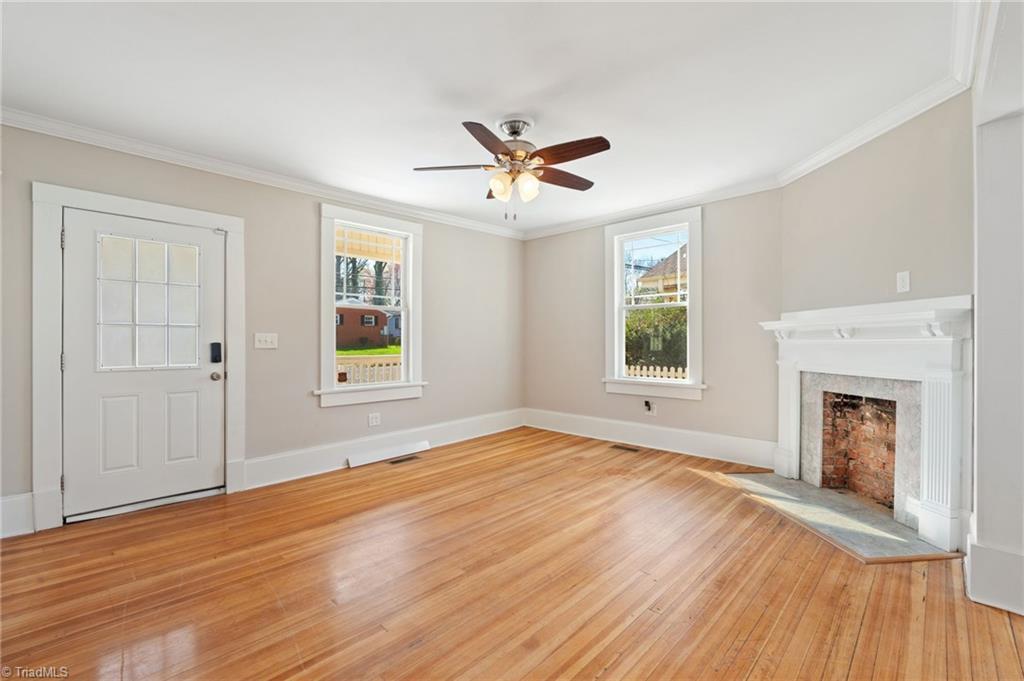 2002 Spring Garden Street