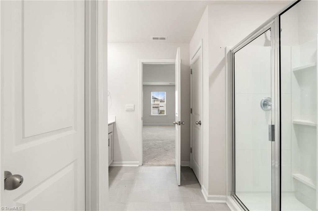 3696 Waterford Oak Court