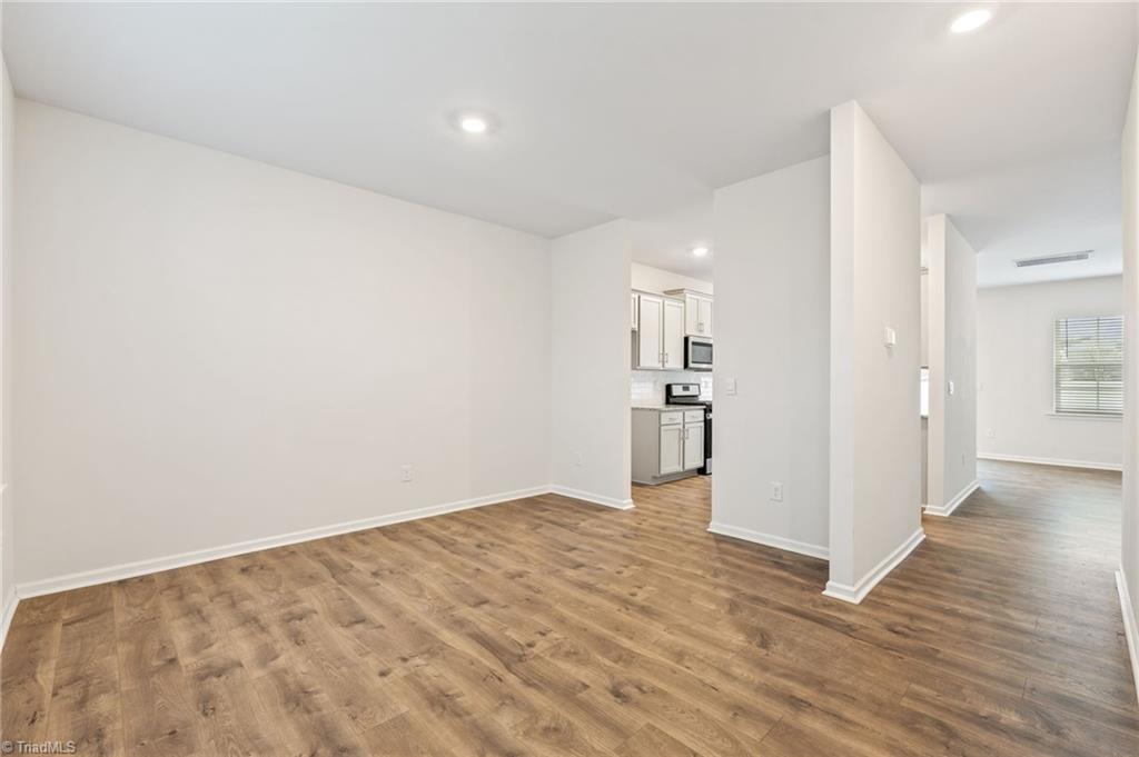 3696 Waterford Oak Court