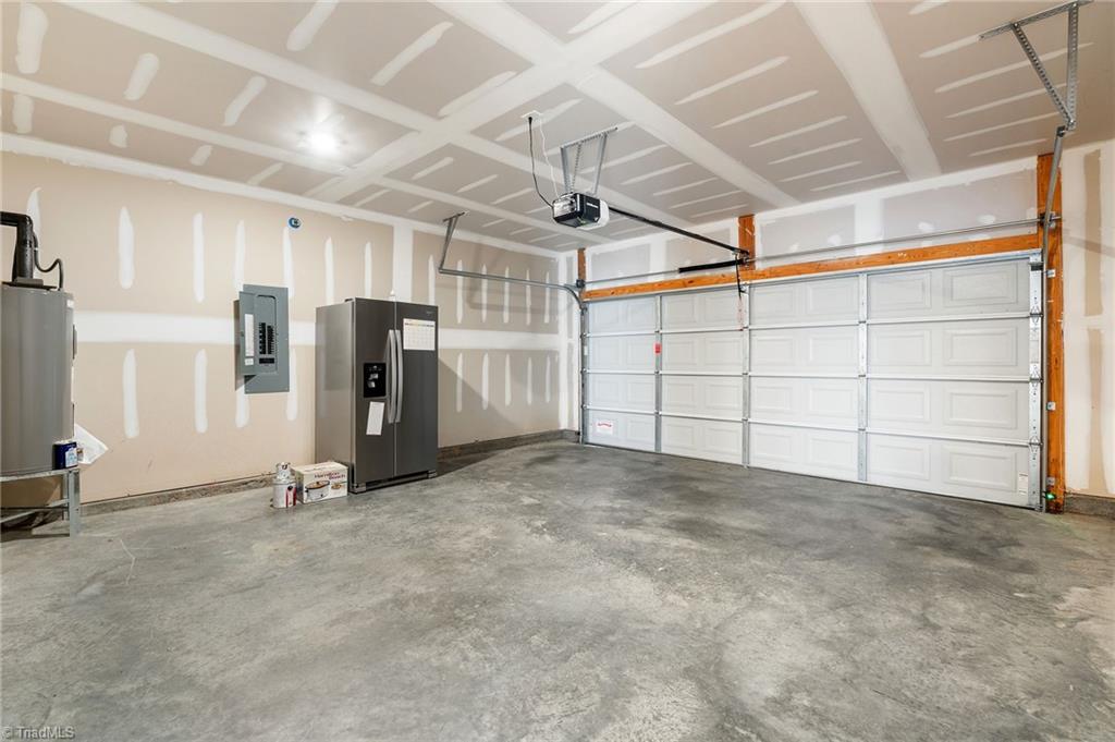 3696 Waterford Oak Court