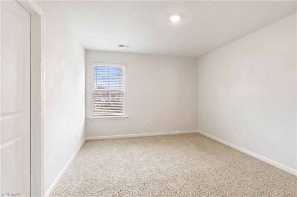 3696 Waterford Oak Court