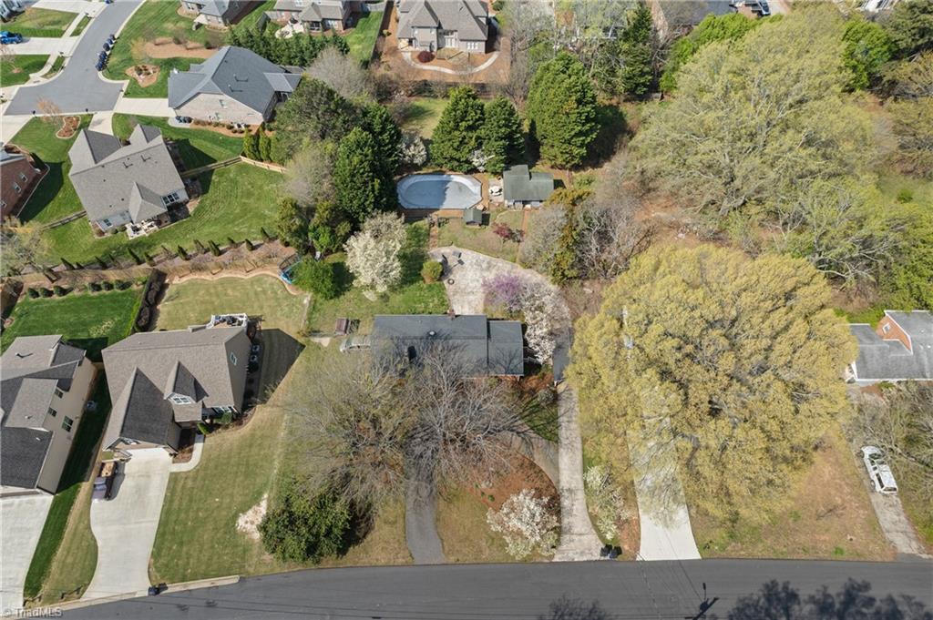 410 Lynhaven Drive, Winston-Salem