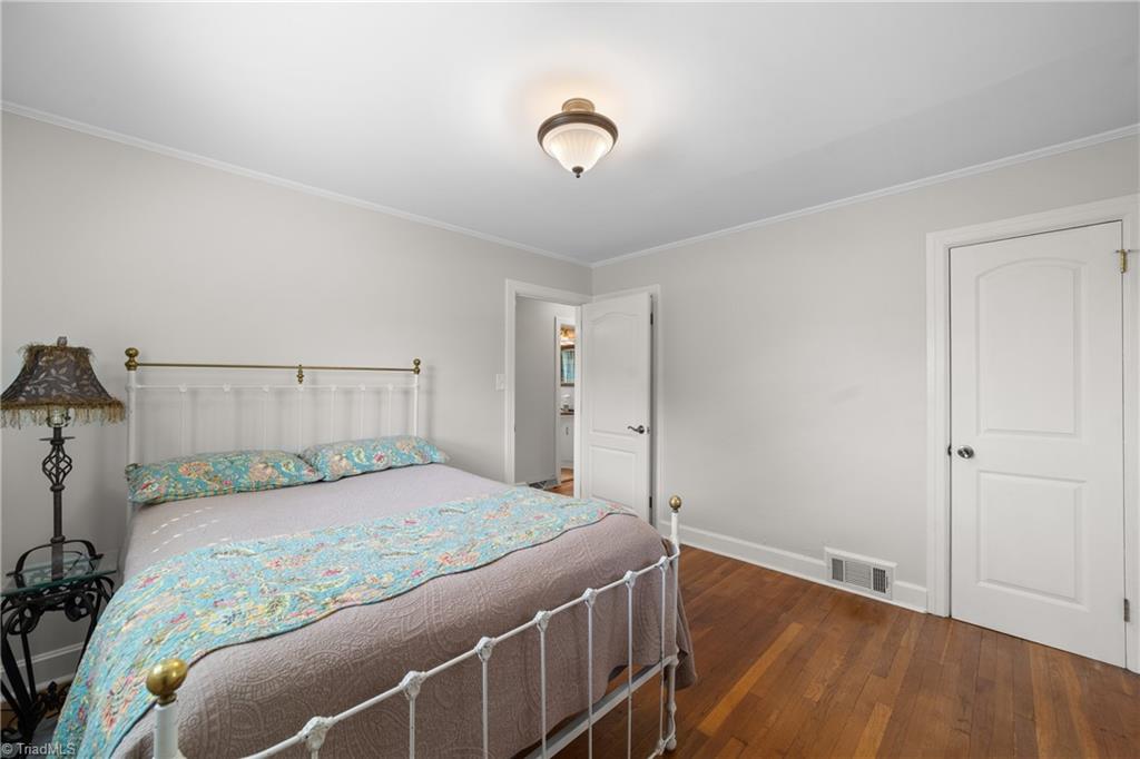 410 Lynhaven Drive, Winston-Salem