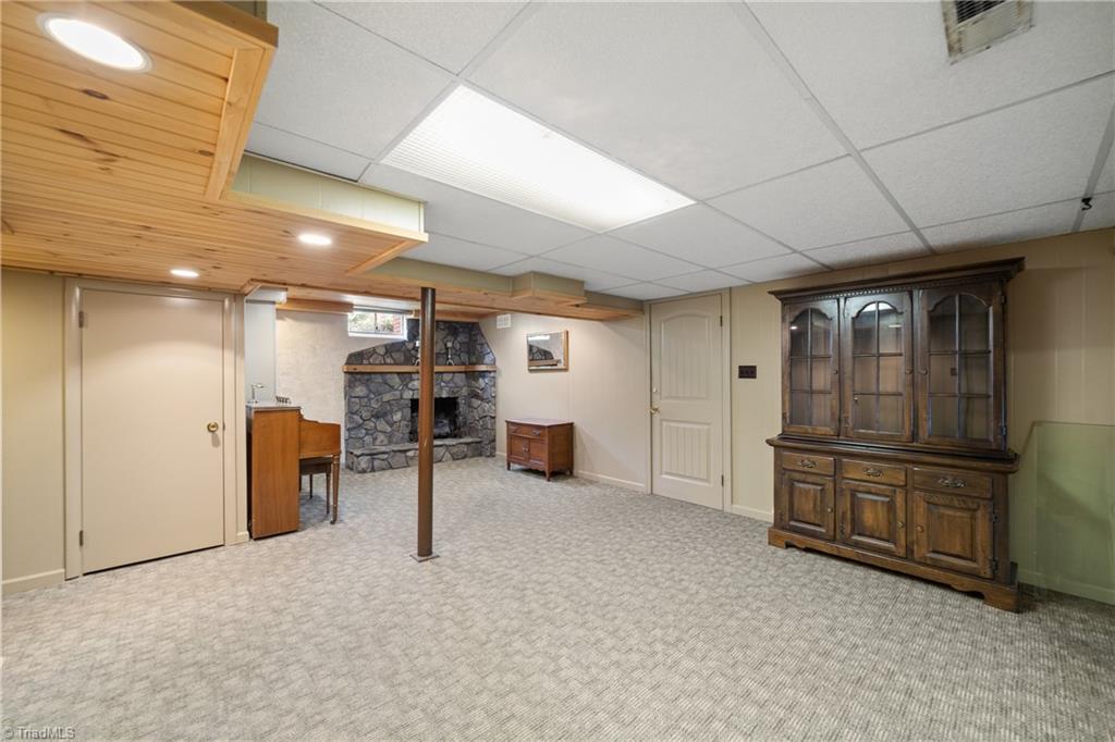 410 Lynhaven Drive, Winston-Salem