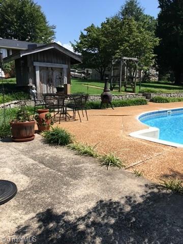 410 Lynhaven Drive, Winston-Salem