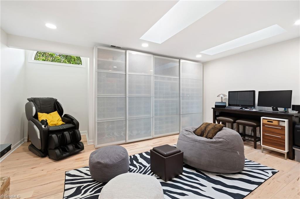 1955 Eastchester Drive # D