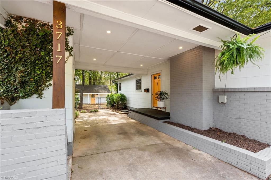 3717 Manor Drive