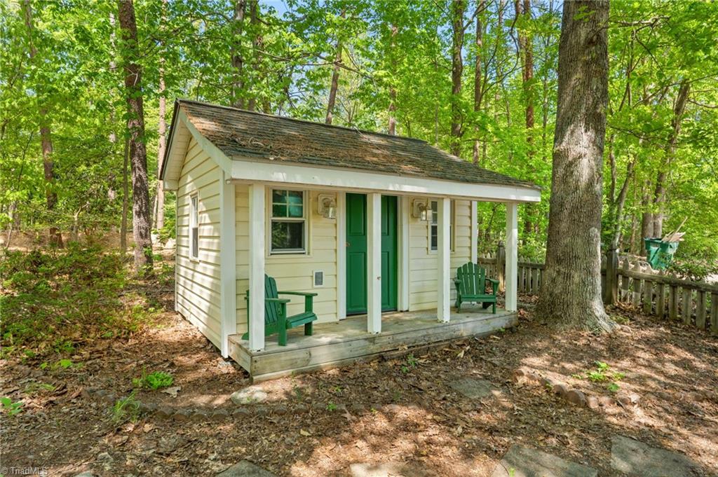2216 Whites Mill Road