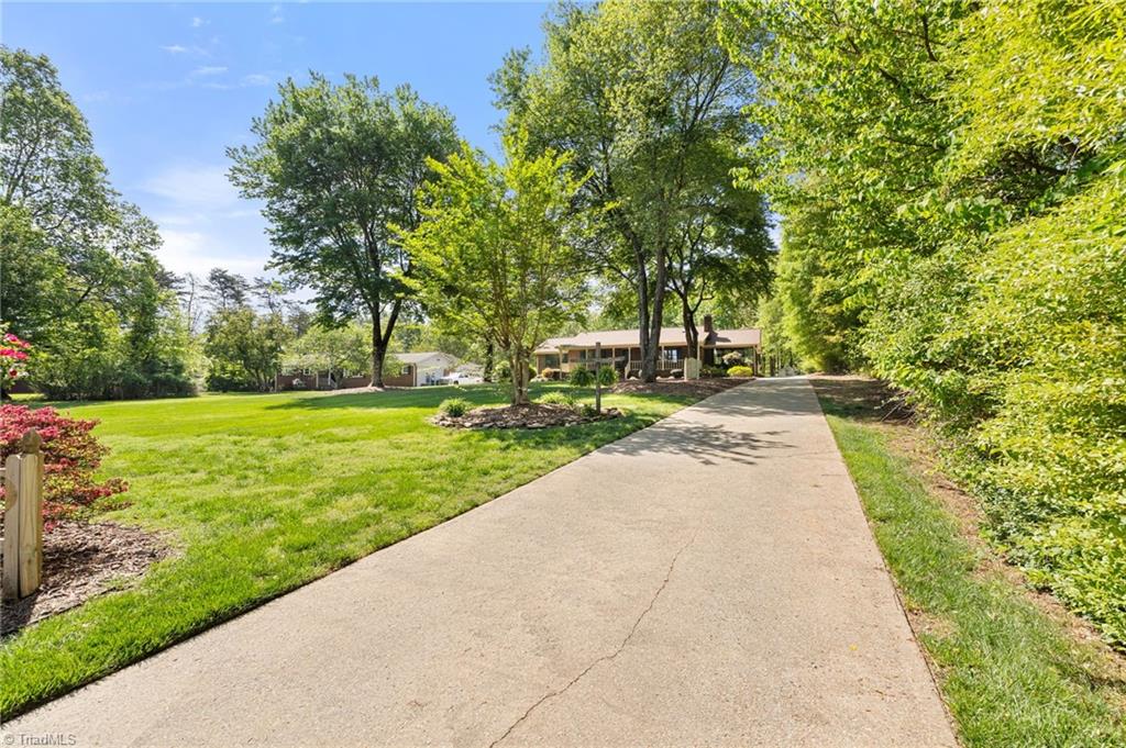 2216 Whites Mill Road