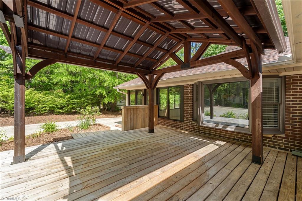 2216 Whites Mill Road