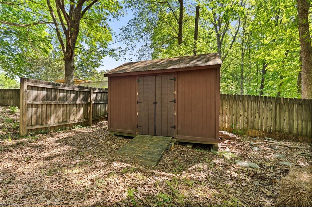 2216 Whites Mill Road
