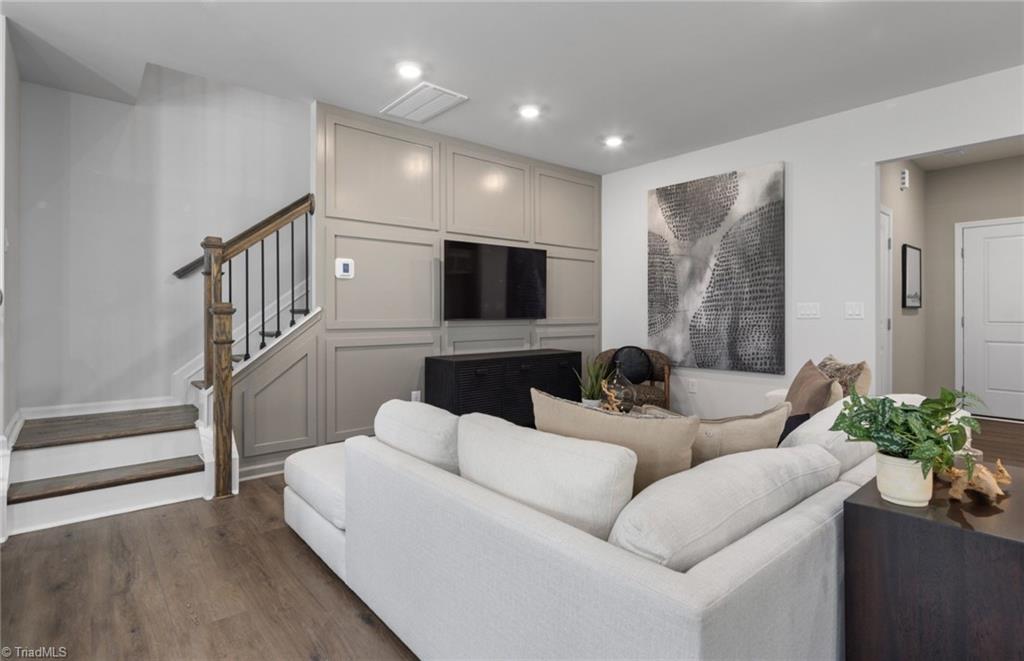 1609 Eckert Lane