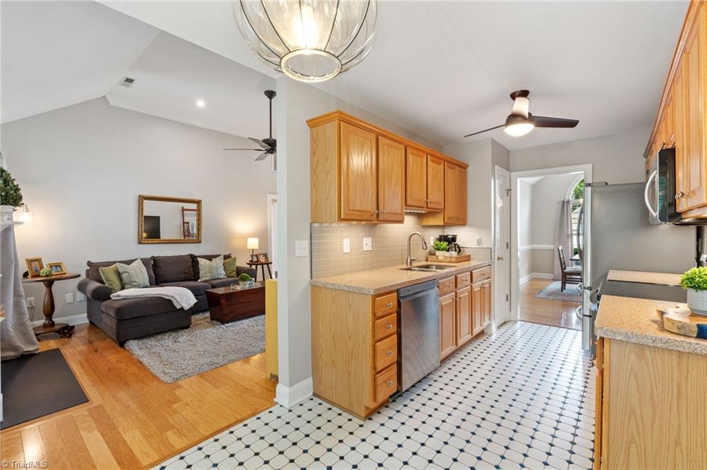 4068 Benton Creek Drive, Winston-Salem