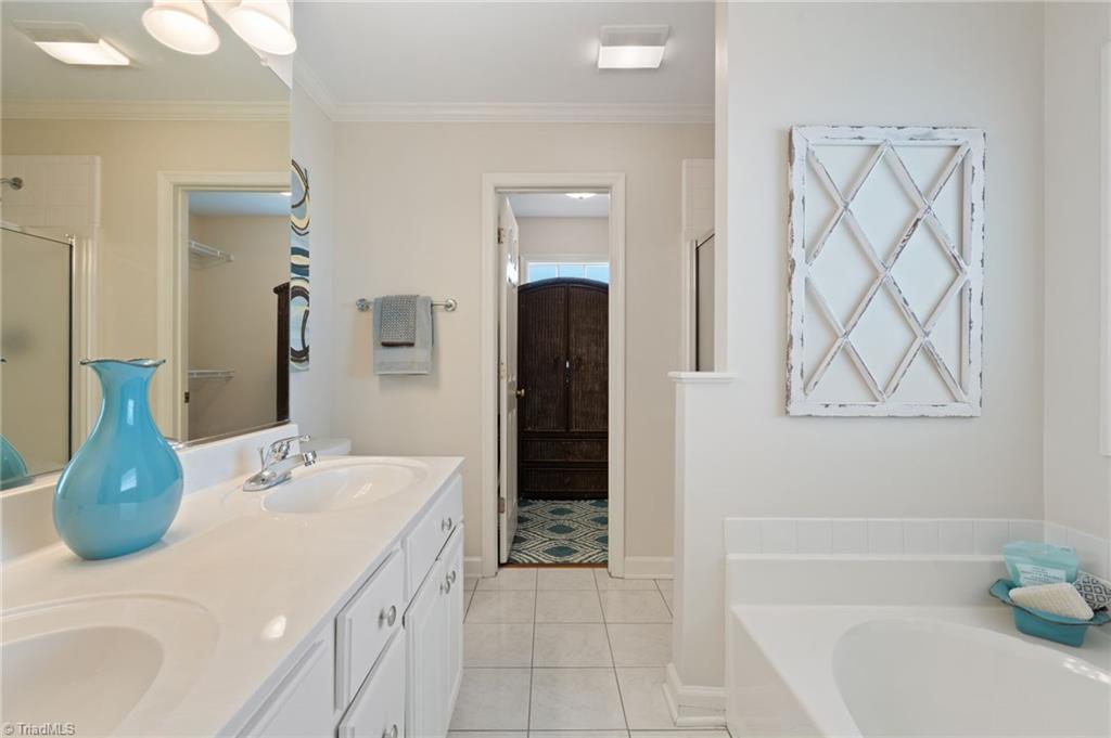 4068 Benton Creek Drive, Winston-Salem