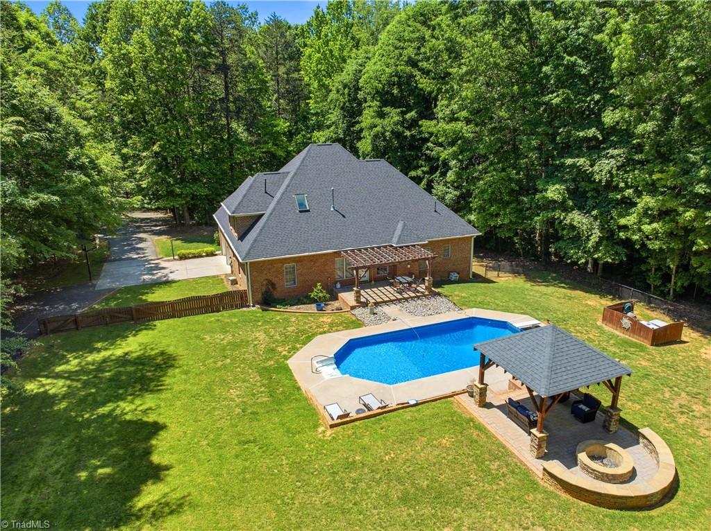 355 Rabbit Farm Trail