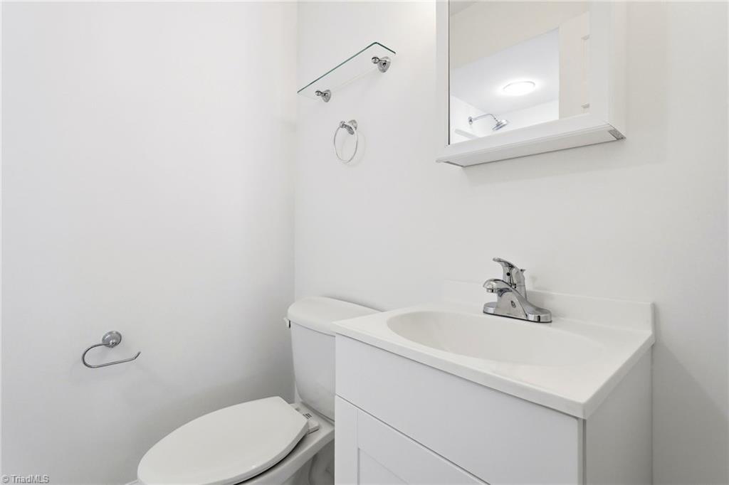 2760 Edinberg Drive, Winston-Salem