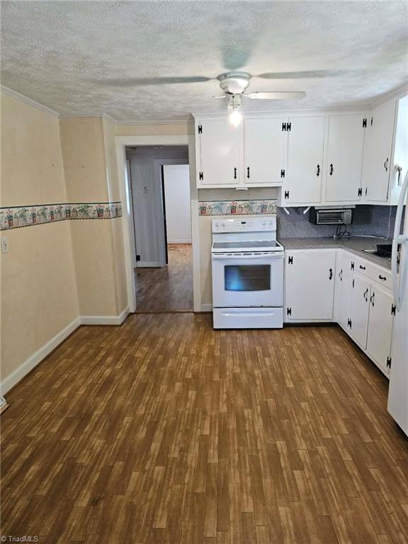 226 E Elm Street