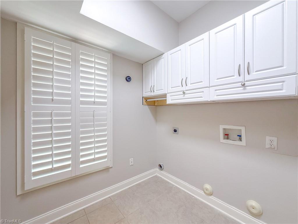 420 Inverness Drive, Winston-Salem