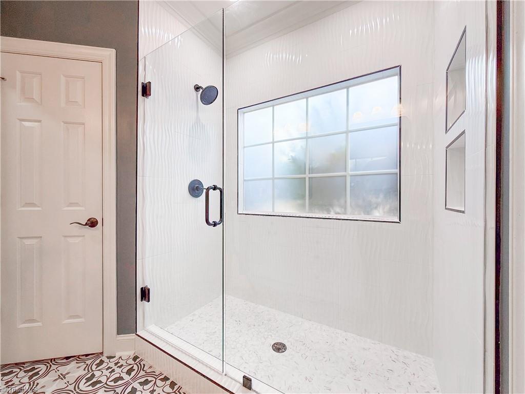 420 Inverness Drive, Winston-Salem