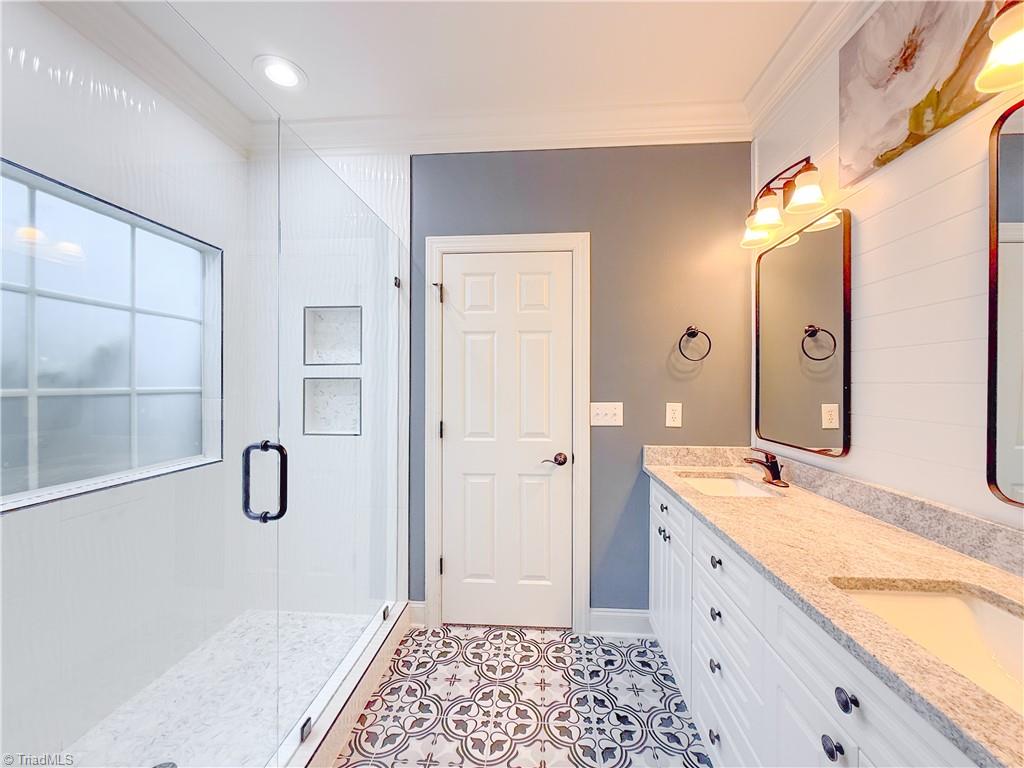 420 Inverness Drive, Winston-Salem