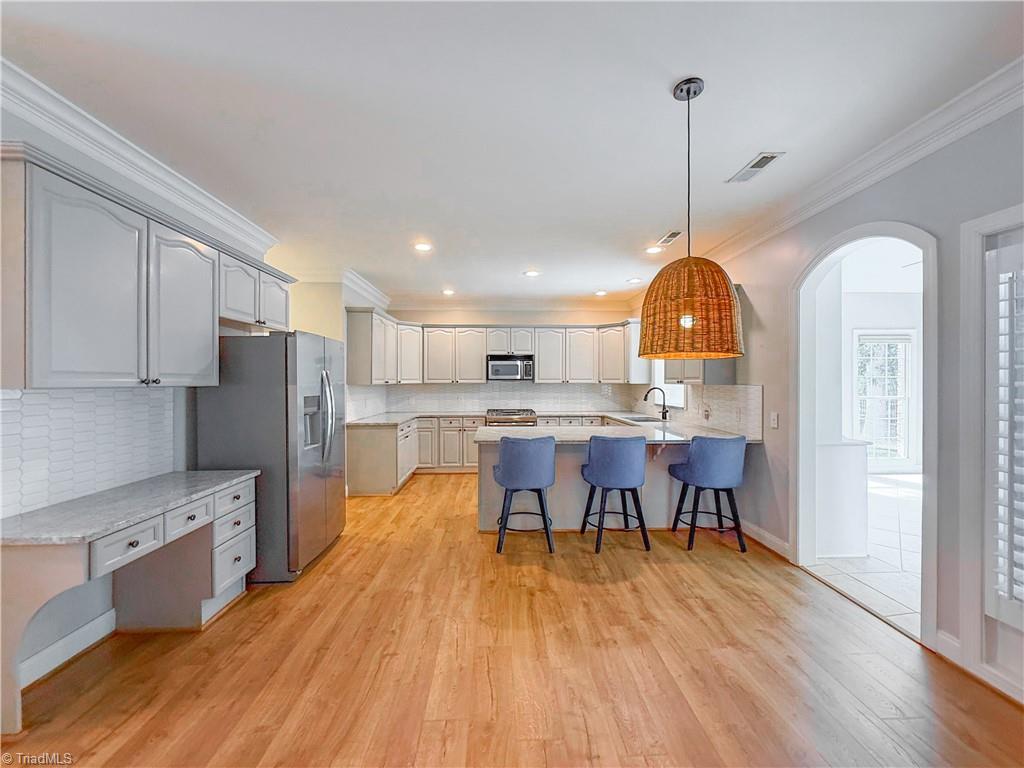 420 Inverness Drive, Winston-Salem