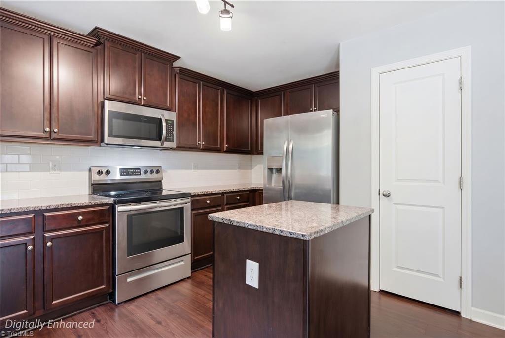 6689 Ridge Bluff Drive