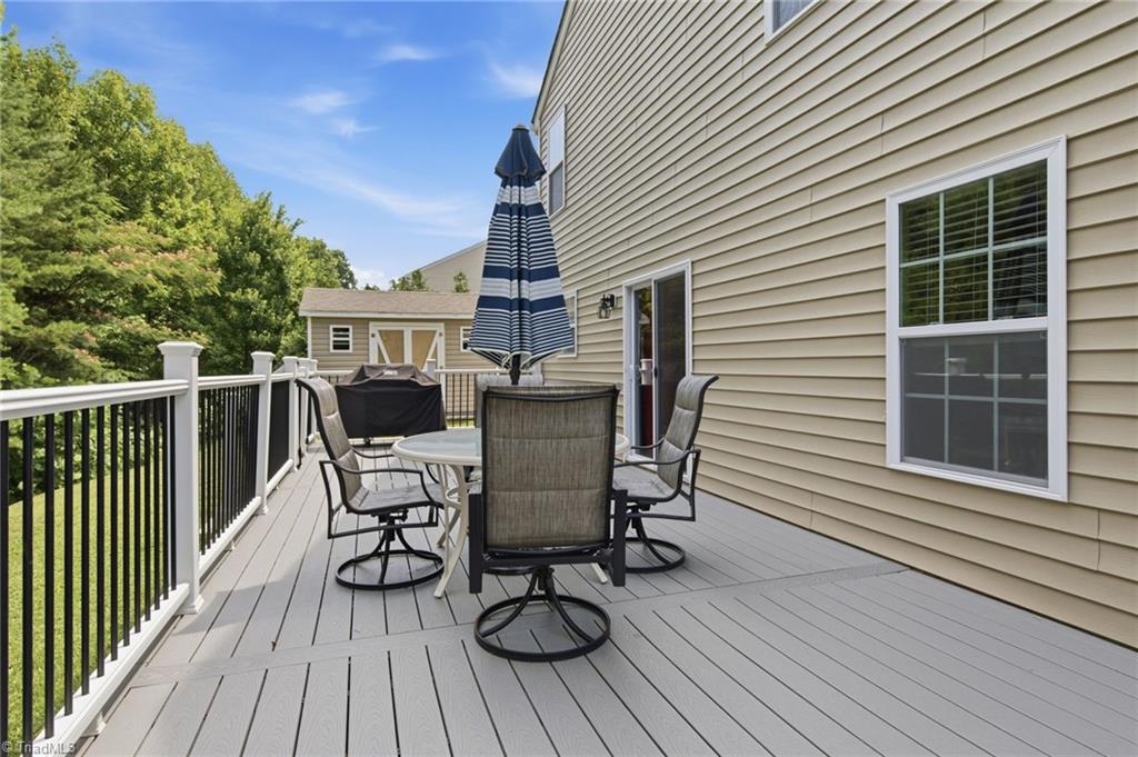 6689 Ridge Bluff Drive