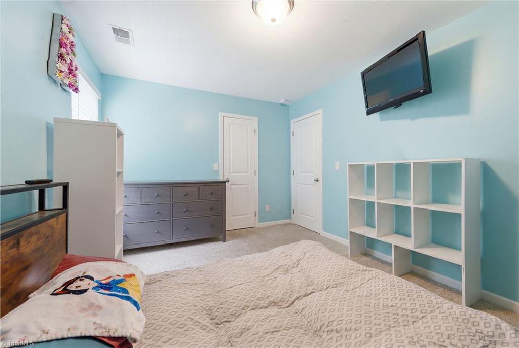6689 Ridge Bluff Drive