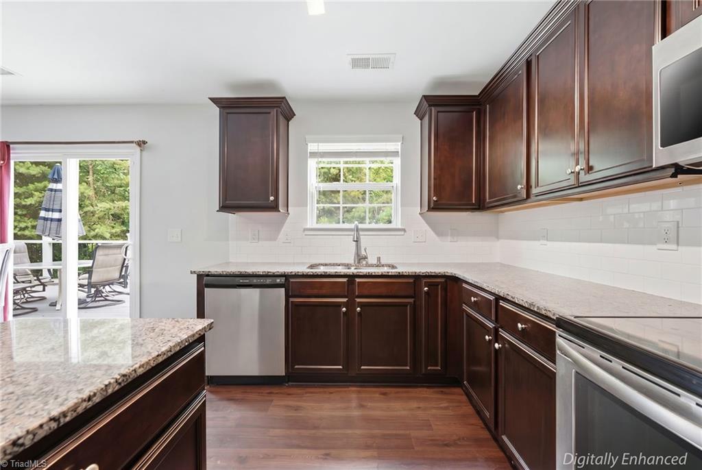 6689 Ridge Bluff Drive