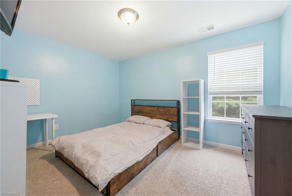 6689 Ridge Bluff Drive