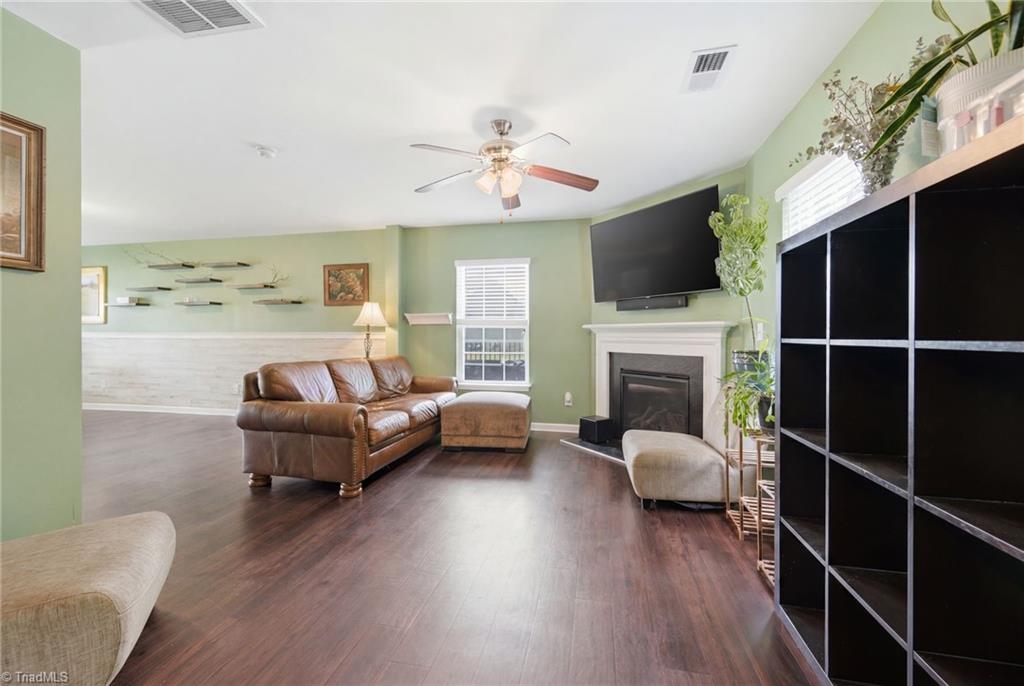 6689 Ridge Bluff Drive