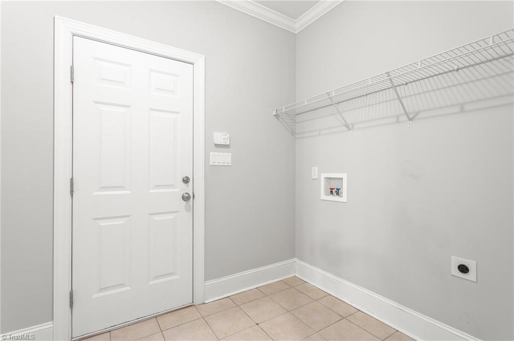4402 Sabre Court